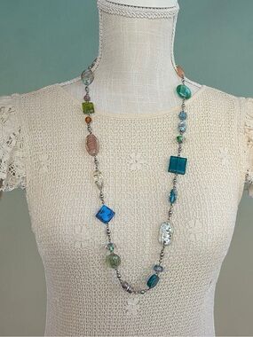 Premier Designs Venetian Art Glass Station Necklace Millefiori Foil Beads
